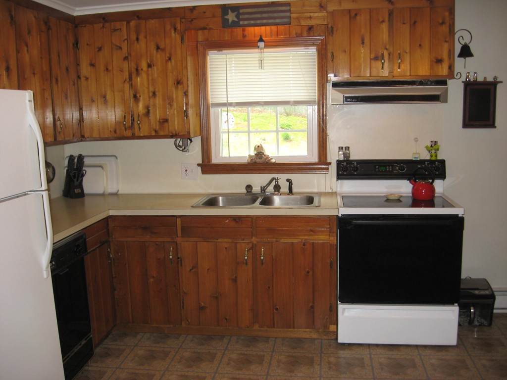 36 Holly Hill Road Springfield, MA 01119 - Photo 14 of 24 Gallery Image 14