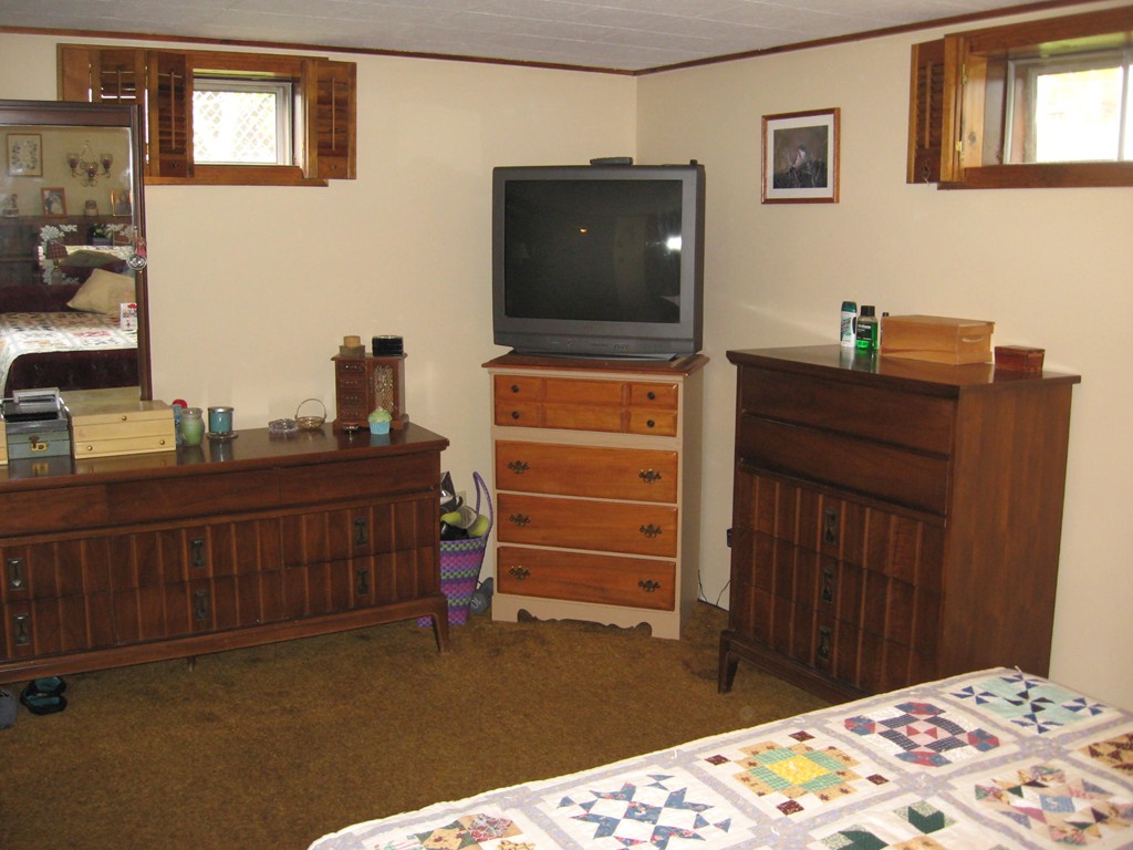 36 Holly Hill Road Springfield, MA 01119 - Photo 22 of 24 Gallery Image 22