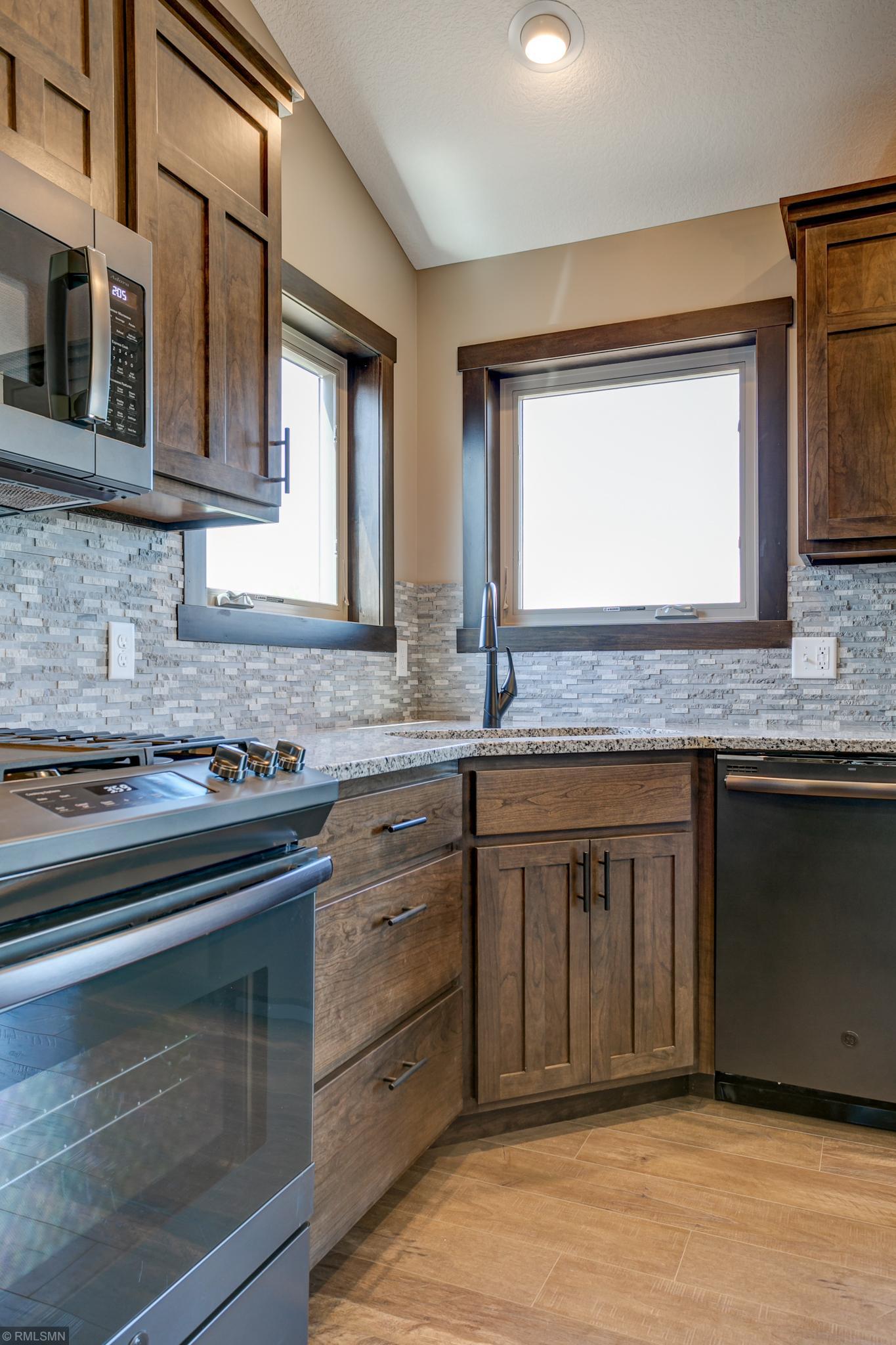 514 Prairie Road New Richmond, WI 54017 - Photo 14 of 39 Gallery Image 14