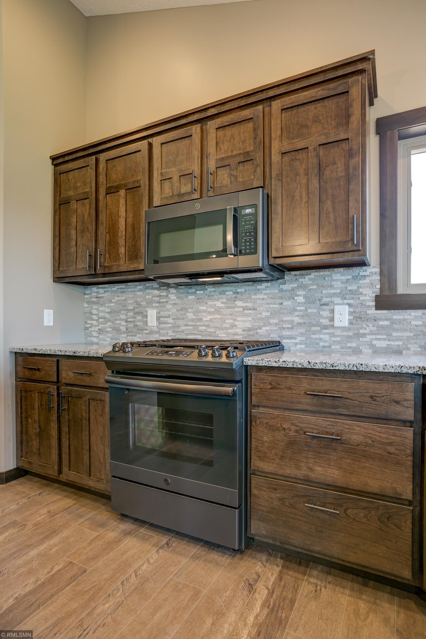 514 Prairie Road New Richmond, WI 54017 - Photo 15 of 39 Gallery Image 15
