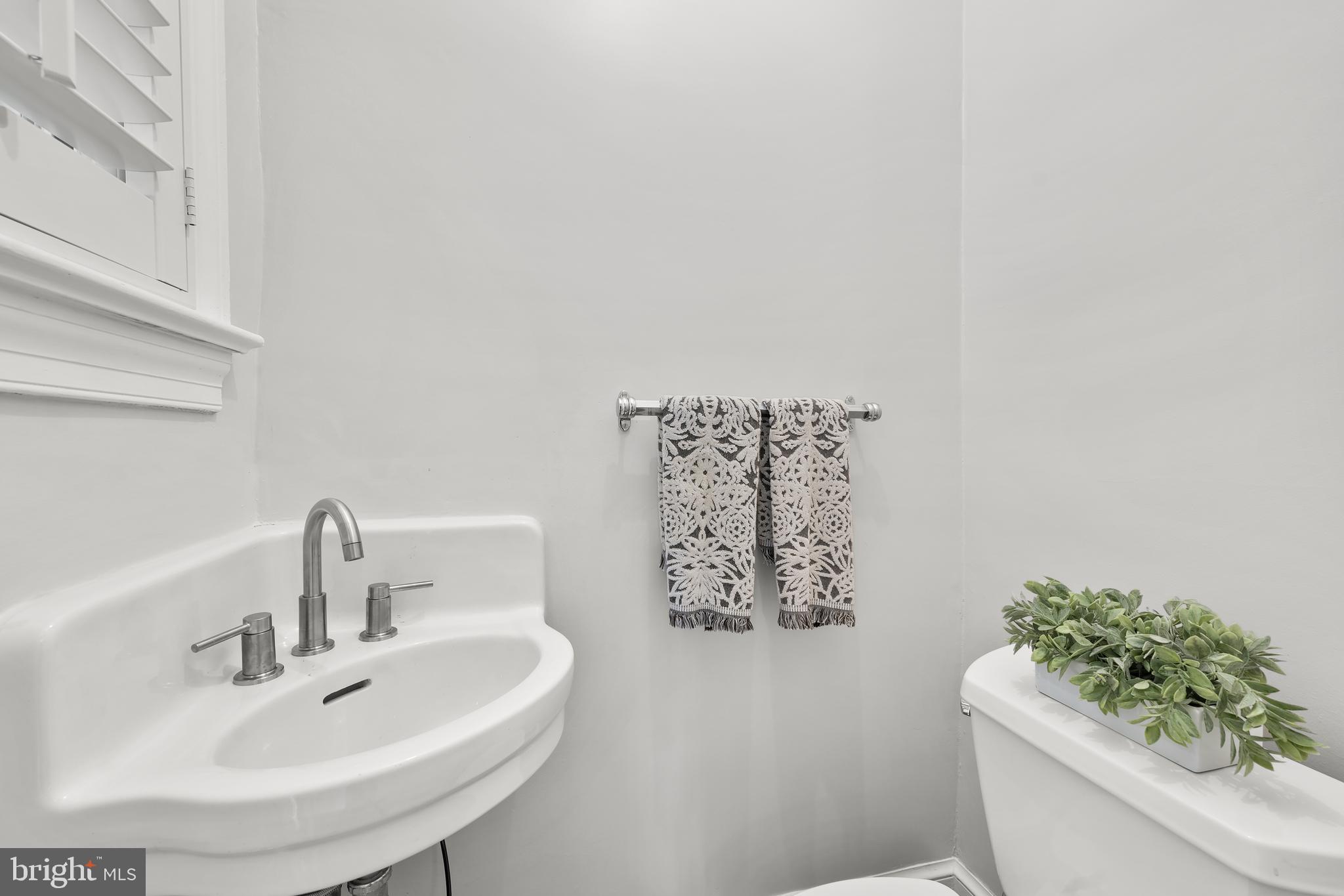 6030 Fort Hunt Road Alexandria, VA 22307 - Photo 16 of 45 Gallery Image 16