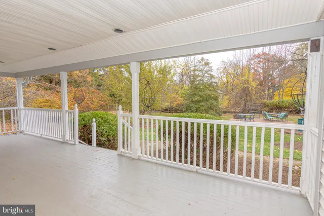 $835,000 | 21 Woods End Drive, Doylestown, PA 18902