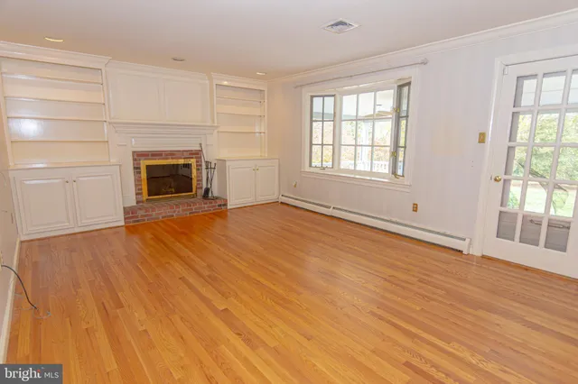 $835,000 | 21 Woods End Drive, Doylestown, PA 18902