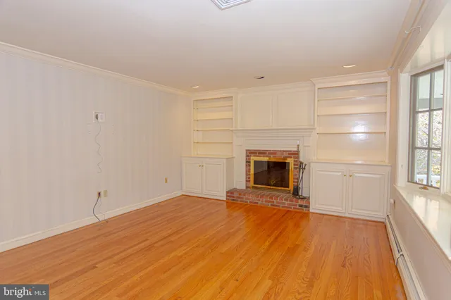 $835,000 | 21 Woods End Drive, Doylestown, PA 18902