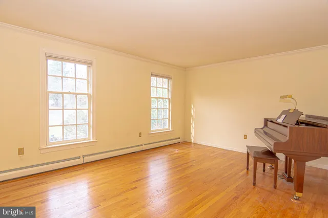 $835,000 | 21 Woods End Drive, Doylestown, PA 18902