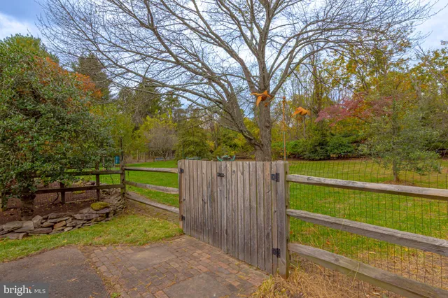 $835,000 | 21 Woods End Drive, Doylestown, PA 18902