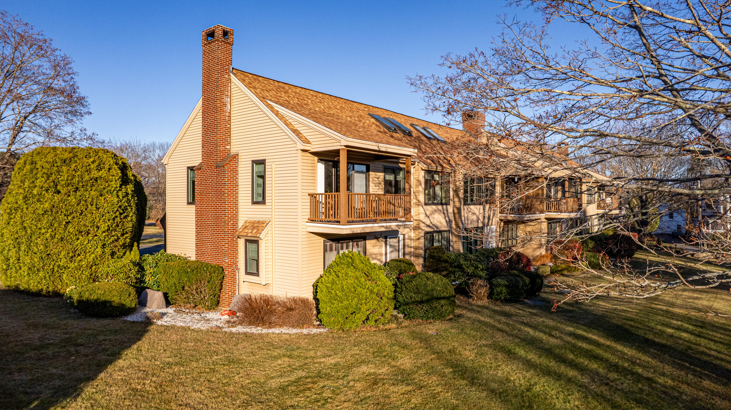 241 Sea Road, Unit 11 Kennebunk, ME 04043 - Photo 6 of 44 241 Sea Road (MLS)-39