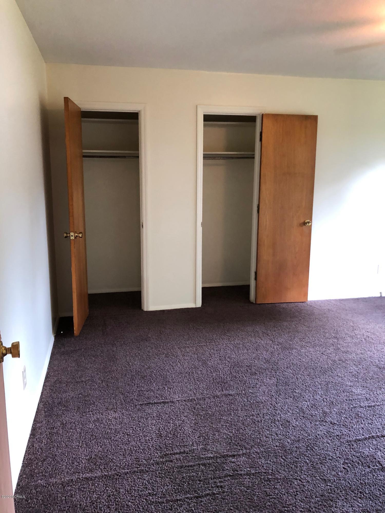 1310 Queens Road, Unit A&B Kinston, NC 28501 - Photo 6 of 8 1310 B Queen BR 2