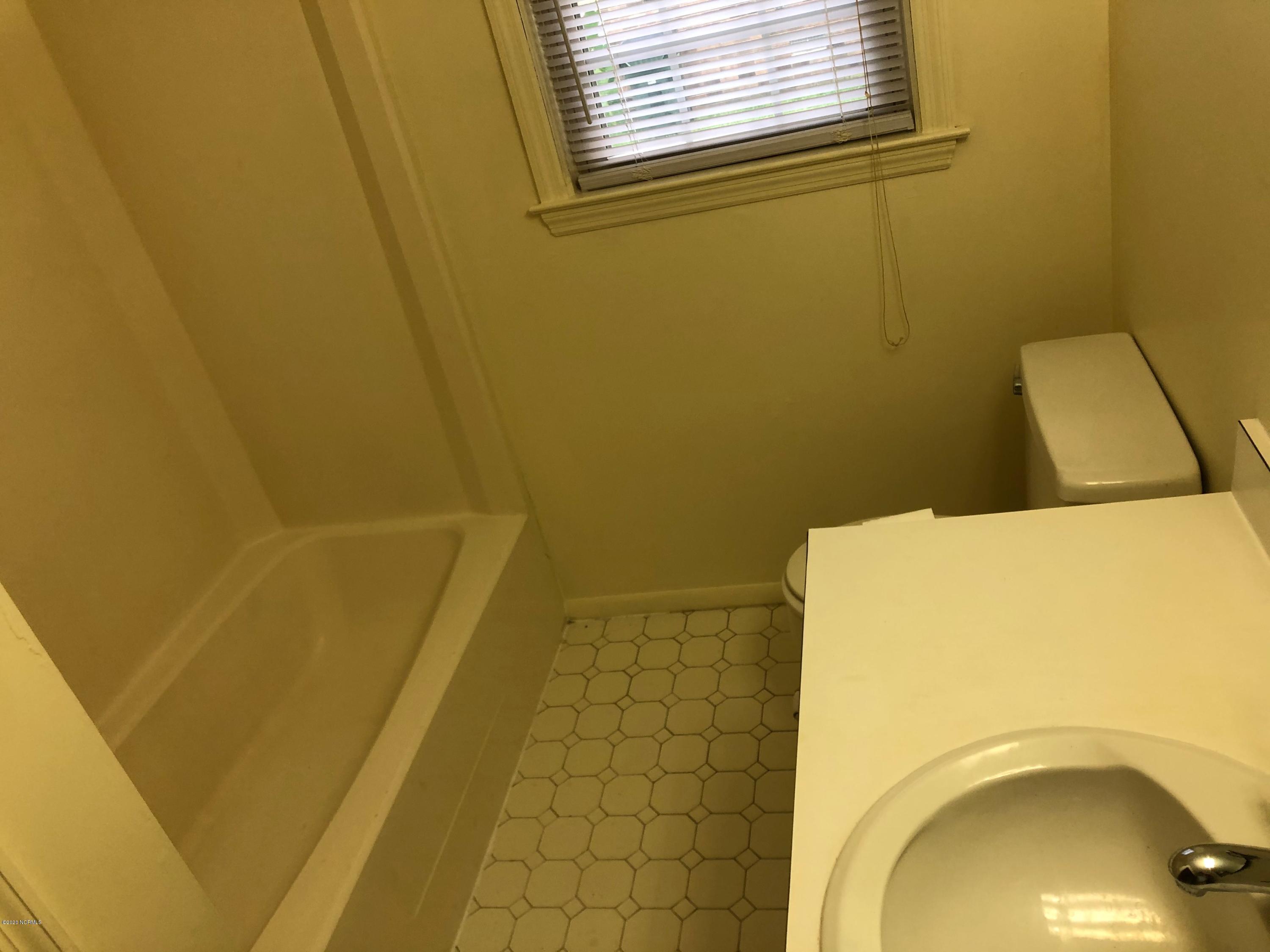 1310 Queens Road, Unit A&B Kinston, NC 28501 - Photo 7 of 8 1310 Queen Bath