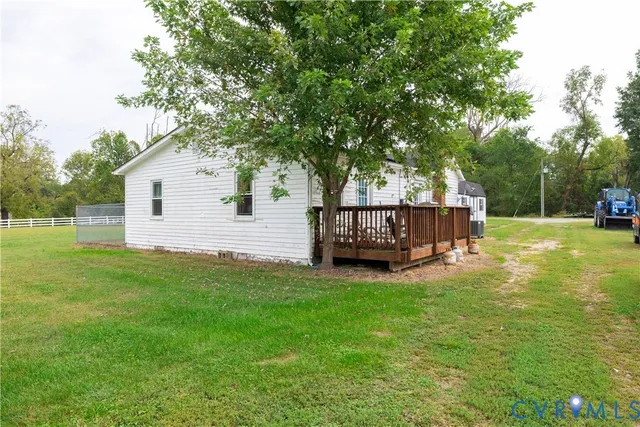 a house view with a garden space
