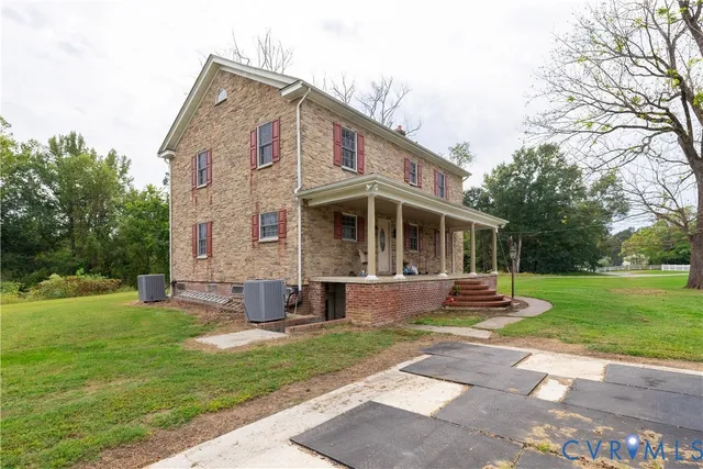 $2,500,000 | 17611 Rogers Clark Boulevard, Milford, VA 22514