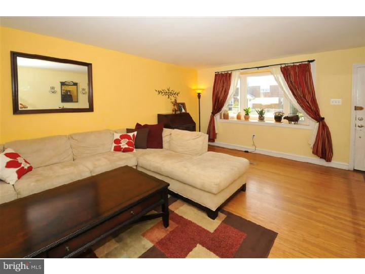 803 Rhawn Street Philadelphia, PA 19111 - Photo 5 of 20 Gallery Image 5