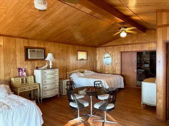 $2,250,000 | 59388 41st Street, Paw Paw, MI 49079