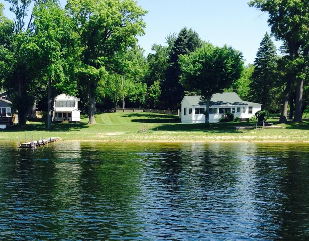 $2,250,000 | 59388 41st Street, Paw Paw, MI 49079