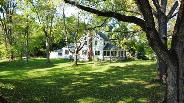 $2,250,000 | 59388 41st Street, Paw Paw, MI 49079