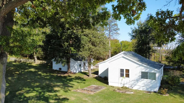 $2,250,000 | 59388 41st Street, Paw Paw, MI 49079