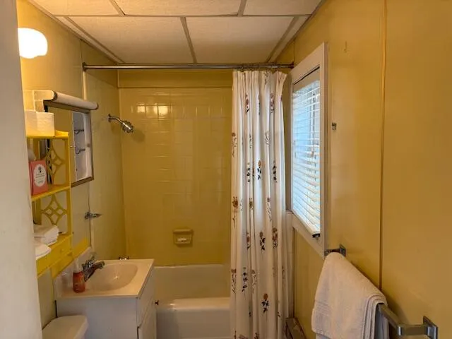 $2,250,000 | 59388 41st Street, Paw Paw, MI 49079