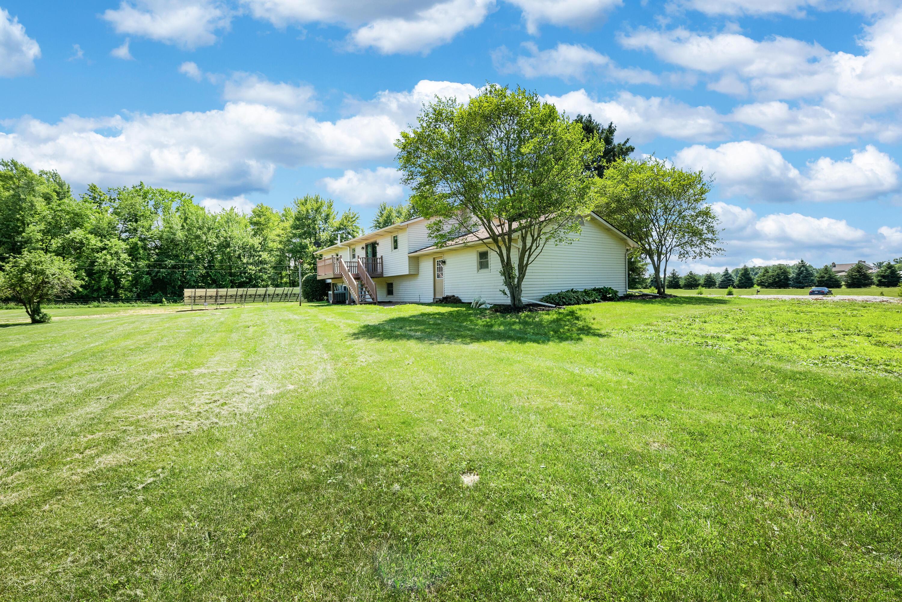 3773 Green Cook Road Johnstown, OH 43031 - Photo 27 of 34 Side View