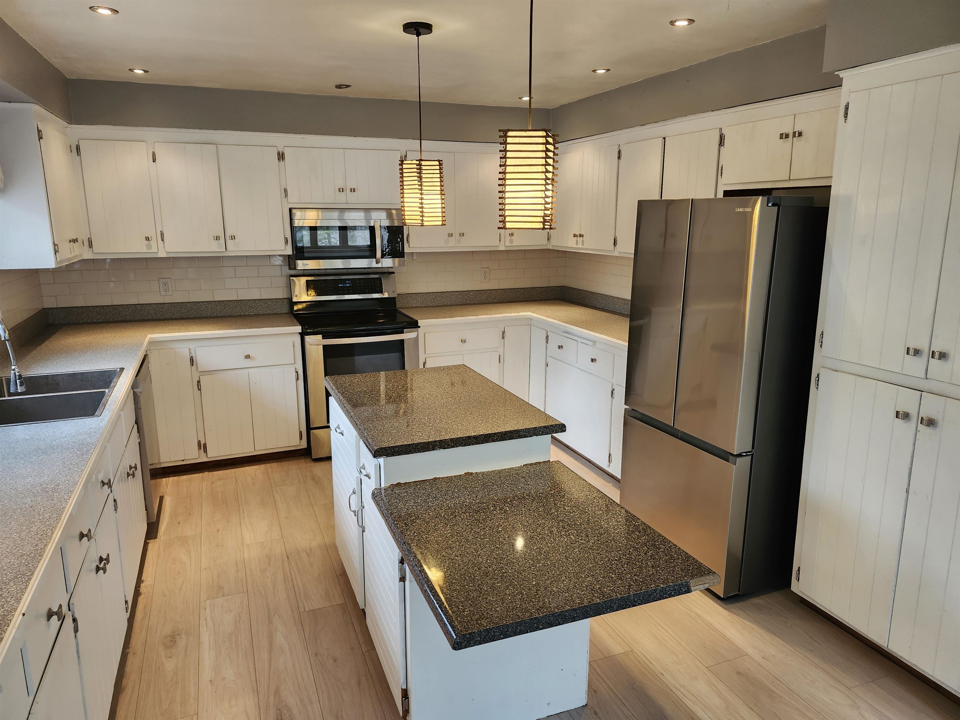 N9148 Sandy Lake Road Neshkoro, WI 54960 - Photo 2 of 39