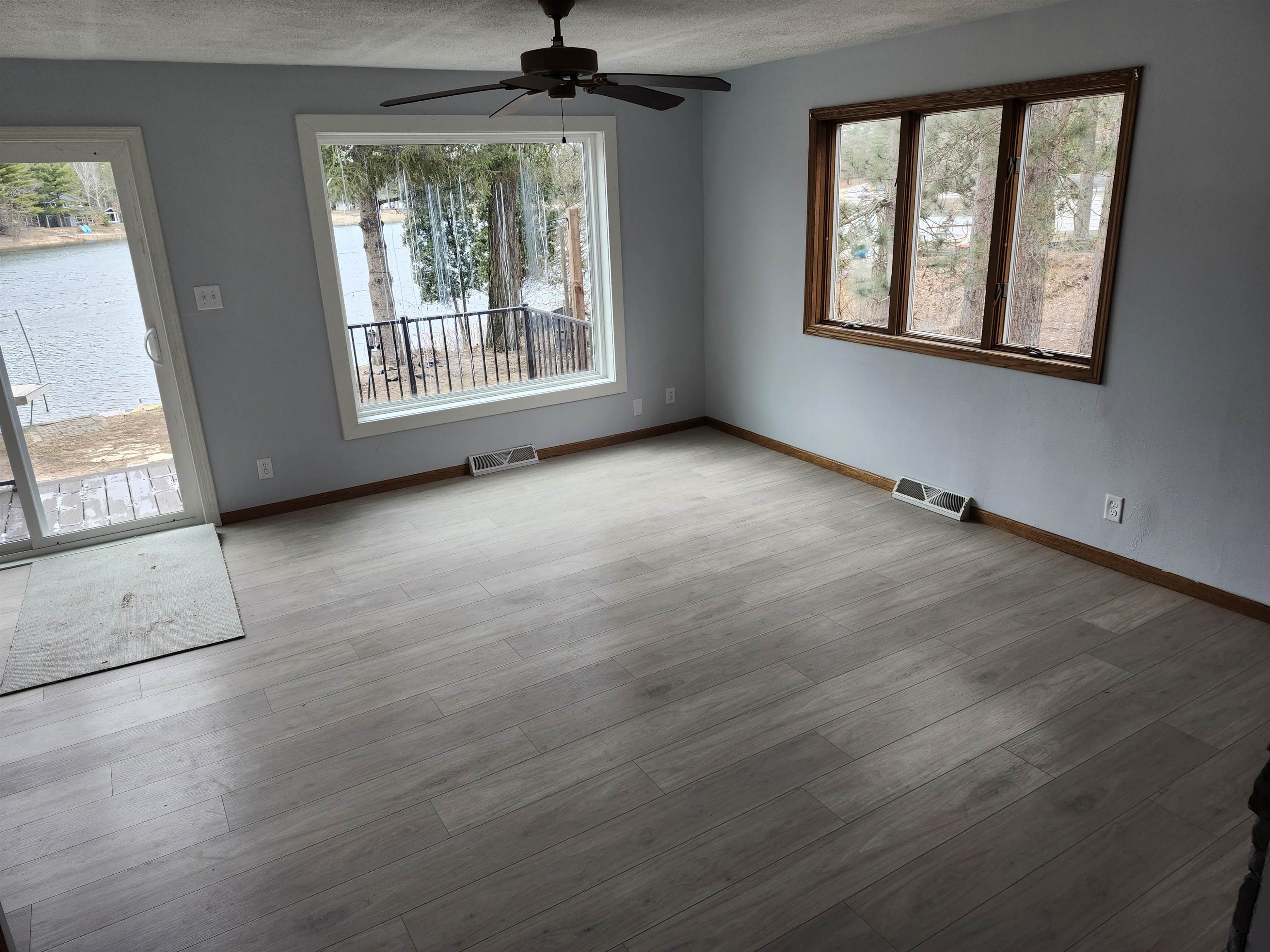 N9148 Sandy Lake Road Neshkoro, WI 54960 - Photo 5 of 39