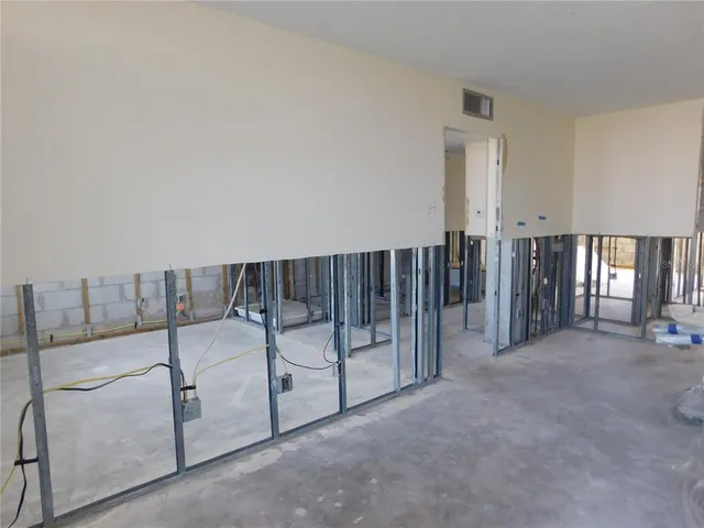 $150,000 | 4715 Bay Street Northeast, Unit 119, St. Petersburg, FL 33703