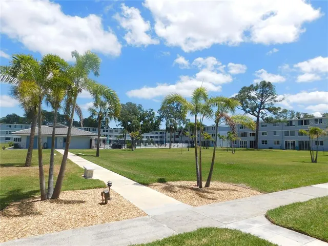 $150,000 | 4715 Bay Street Northeast, Unit 119, St. Petersburg, FL 33703