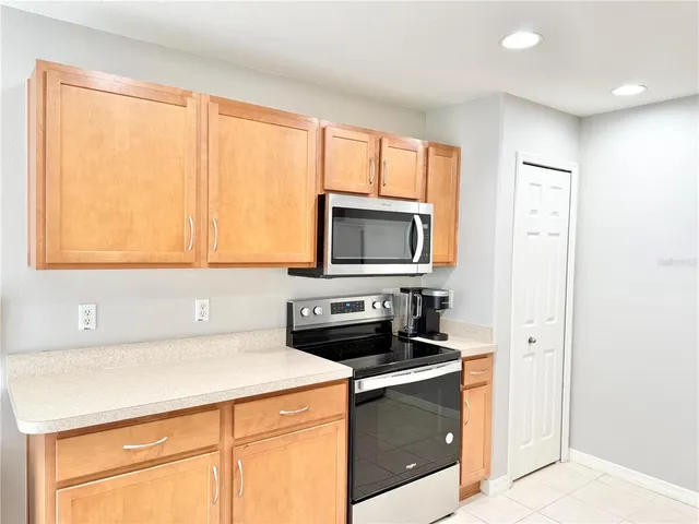 $290,000 | 3850 Serenade Lane, Unit 3850, Lakeland, FL 33811