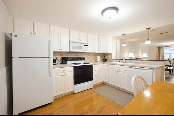 $468,888 | 20-2 America Way, Unit 2, Salem, MA 01970