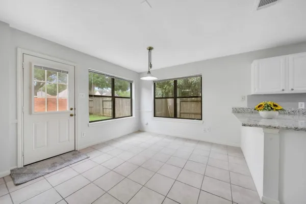$2,450 | 6414 Oakburl Court, Sugar Land, TX 77479