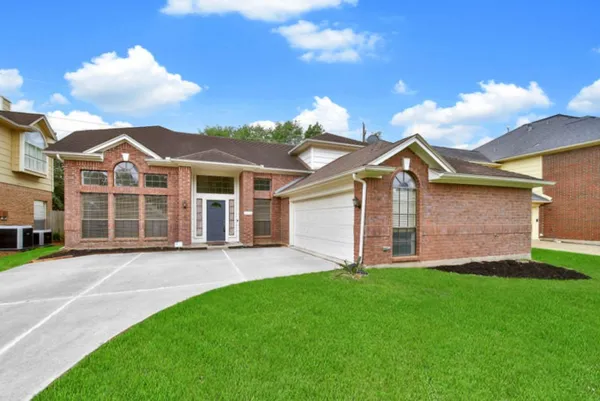 $2,450 | 6414 Oakburl Court, Sugar Land, TX 77479