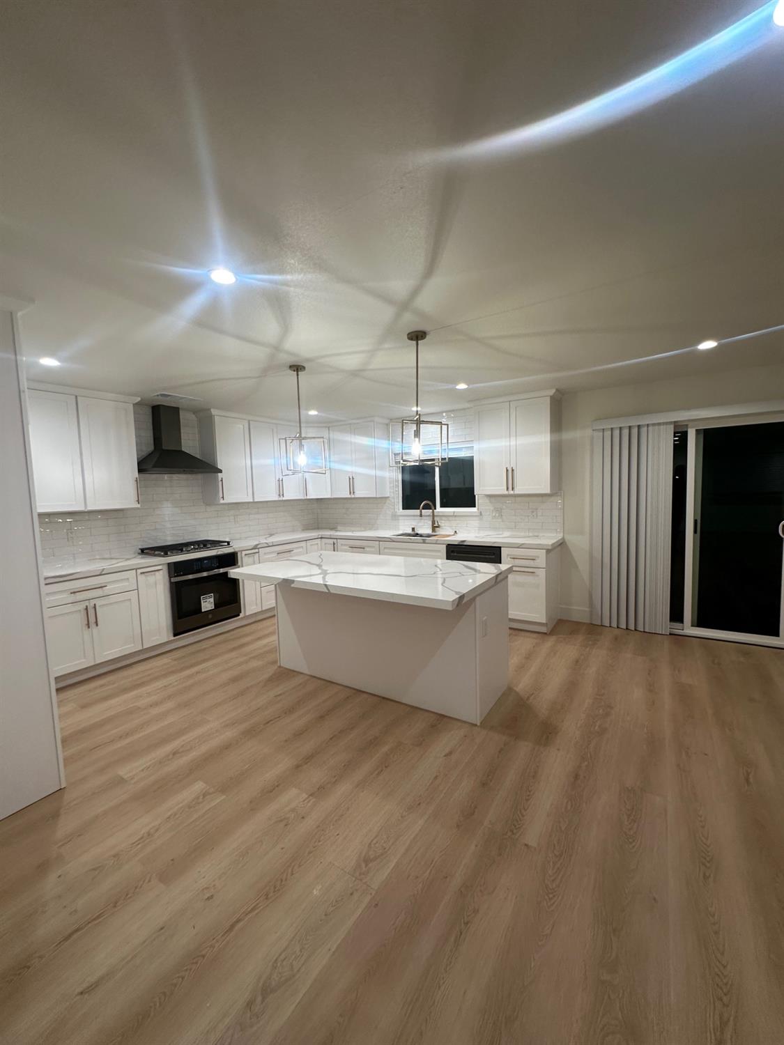 1615 South Stanislaus Street Stockton, CA 95206 - Photo 3 of 8