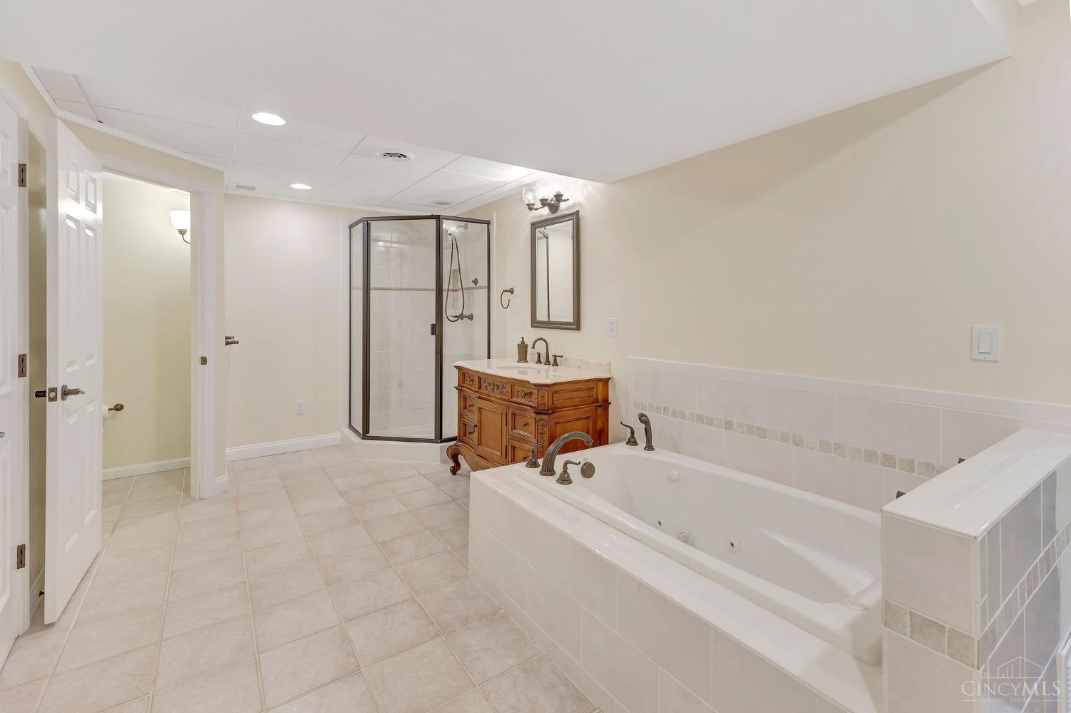 5780 Oakridge Road Hamilton, OH 45011 - Photo 31 of 69
