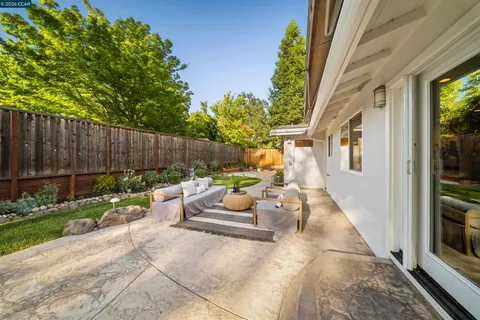 $1,588,000 | 157 Clydesdale Drive, Danville, CA 94526