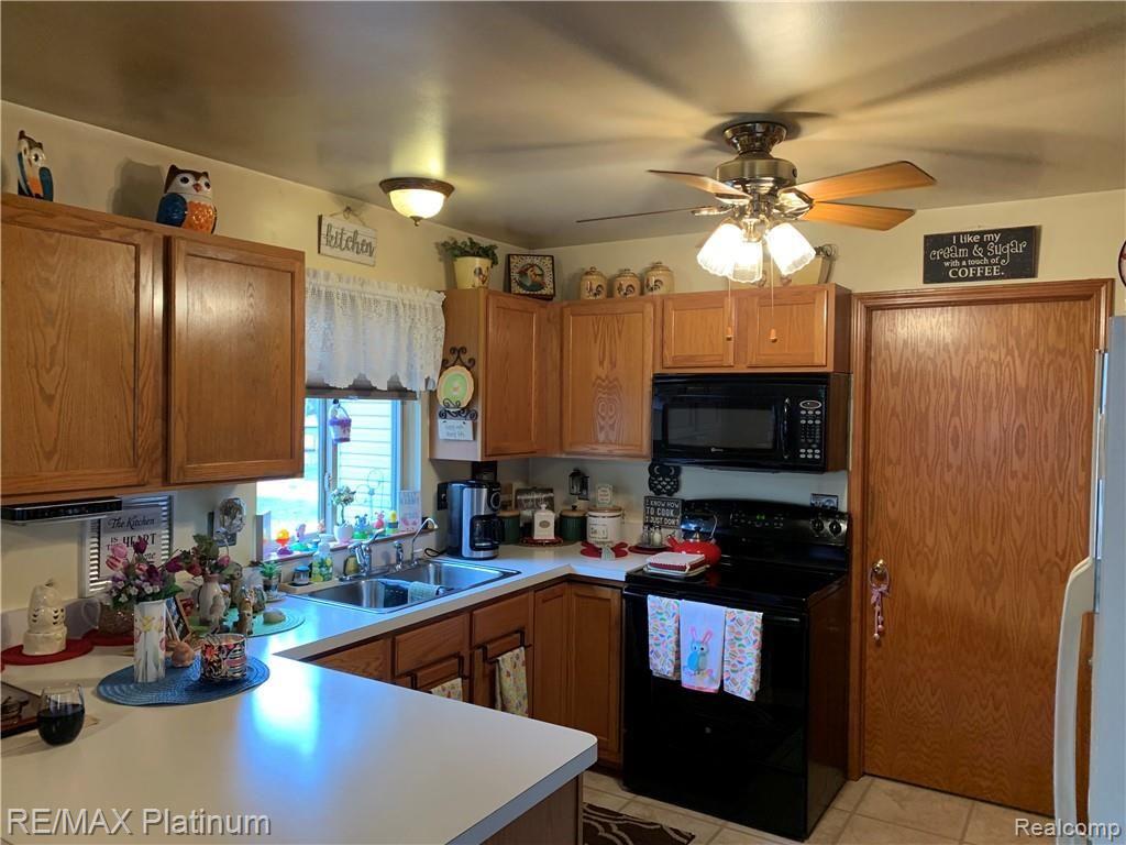 16460 Ridgeview Court Holly, MI 48442 - Photo 25 of 53 IMG_0443.jpg