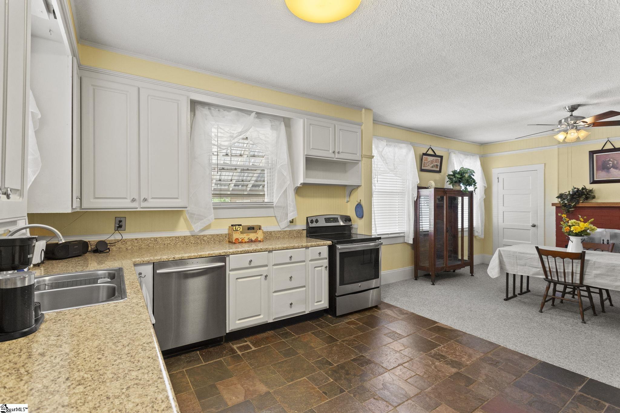 106 Webster Street Slater, SC 29683 - Photo 16 of 34
