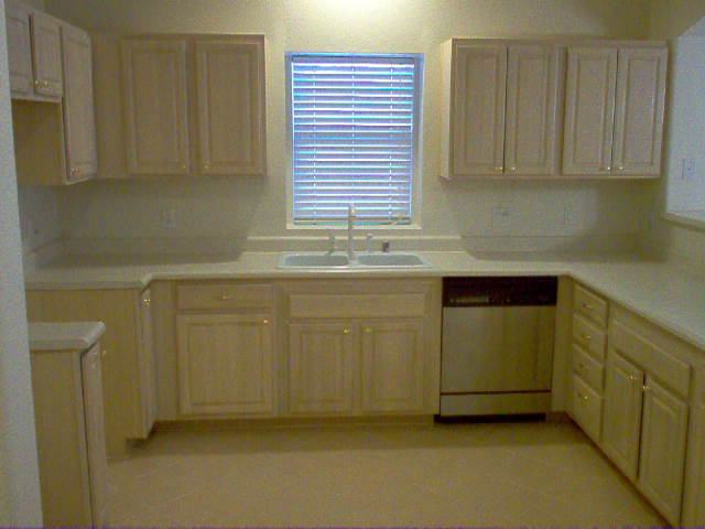 1702 East Bell Road, Unit 143 Phoenix, AZ 85022 - Photo 5 of 14 Kitchen