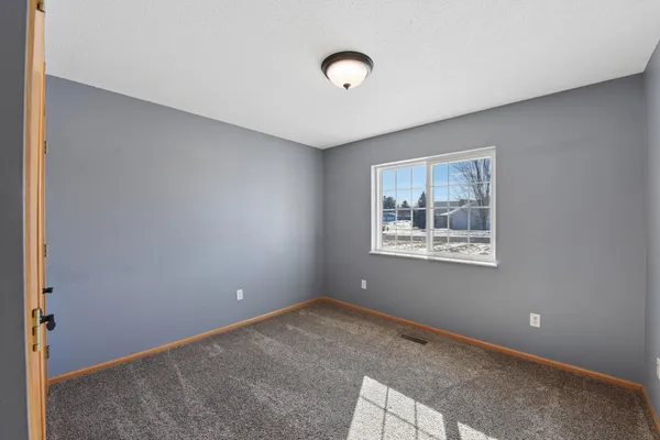 $265,000 | 941 West Edge Place, Unit 14, New Richmond, WI 54017