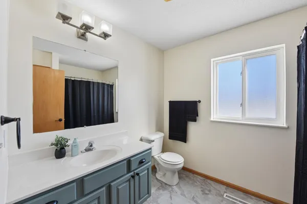 $265,000 | 941 West Edge Place, Unit 14, New Richmond, WI 54017