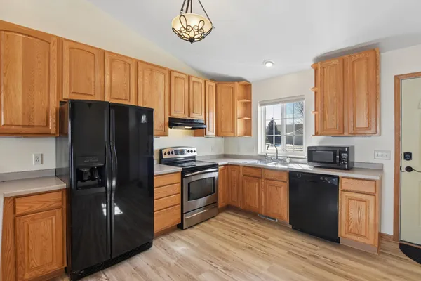 $265,000 | 941 West Edge Place, Unit 14, New Richmond, WI 54017