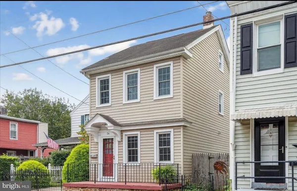 $1,950 | 54 Chestnut Street, Pottstown, PA 19464