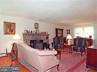 246 Federal City Road Pennington, NJ 08534 - Photo 5 of 8 Gallery Image 5
