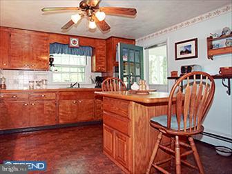 246 Federal City Road Pennington, NJ 08534 - Photo 6 of 8 Gallery Image 6