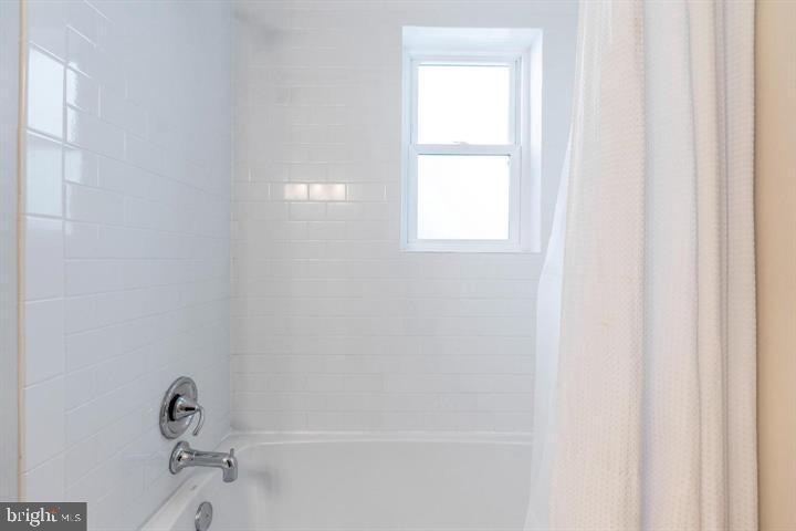 419 North Olive Street Media, PA 19063 - Photo 26 of 31 a bathroom with a bathtub