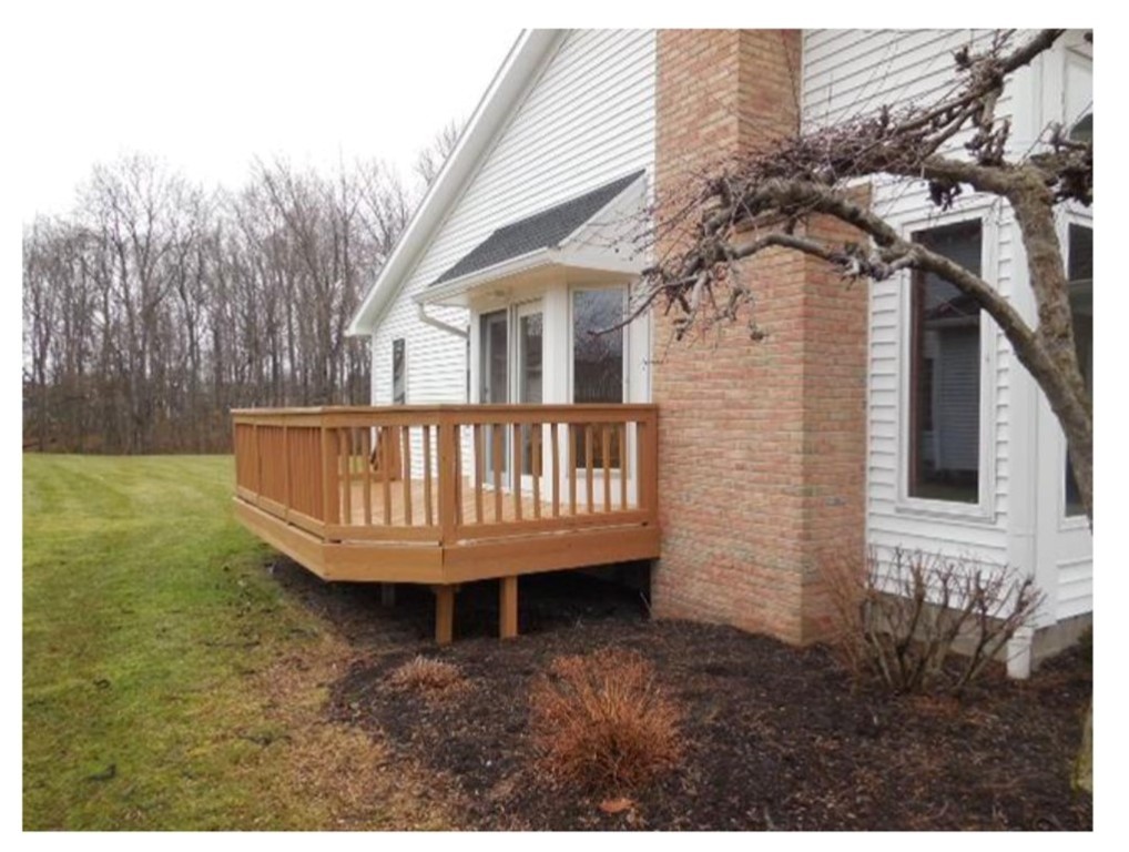 20 Eaglesfield Way Perinton, NY 14450 - Photo 2 of 26