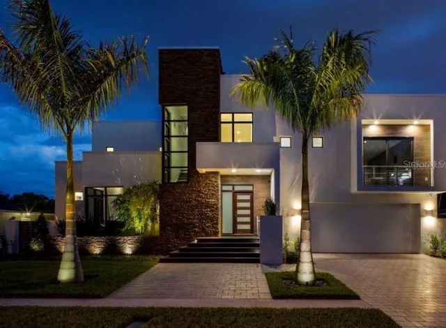 $14,750 | 356 Bayview Drive Northeast, St. Petersburg, FL 33704