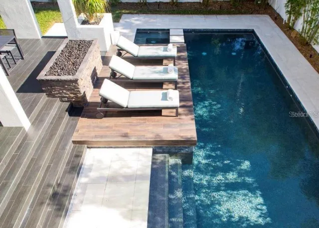 $14,750 | 356 Bayview Drive Northeast, St. Petersburg, FL 33704