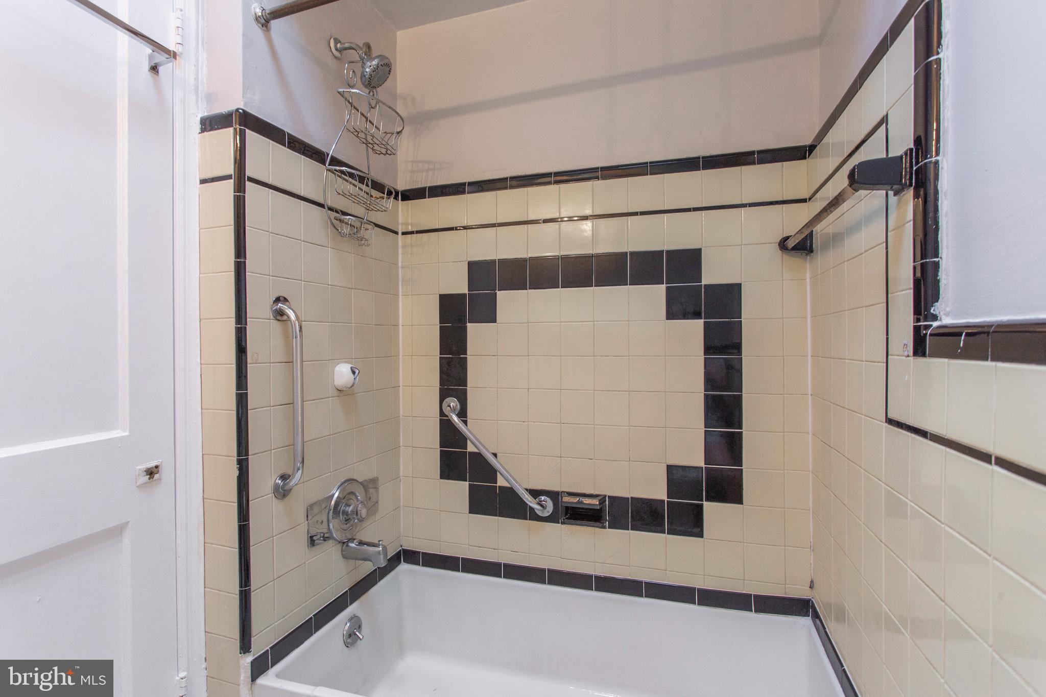 1207 Edgehill Road Darby, PA 19023 - Photo 25 of 31 Gallery Image 25