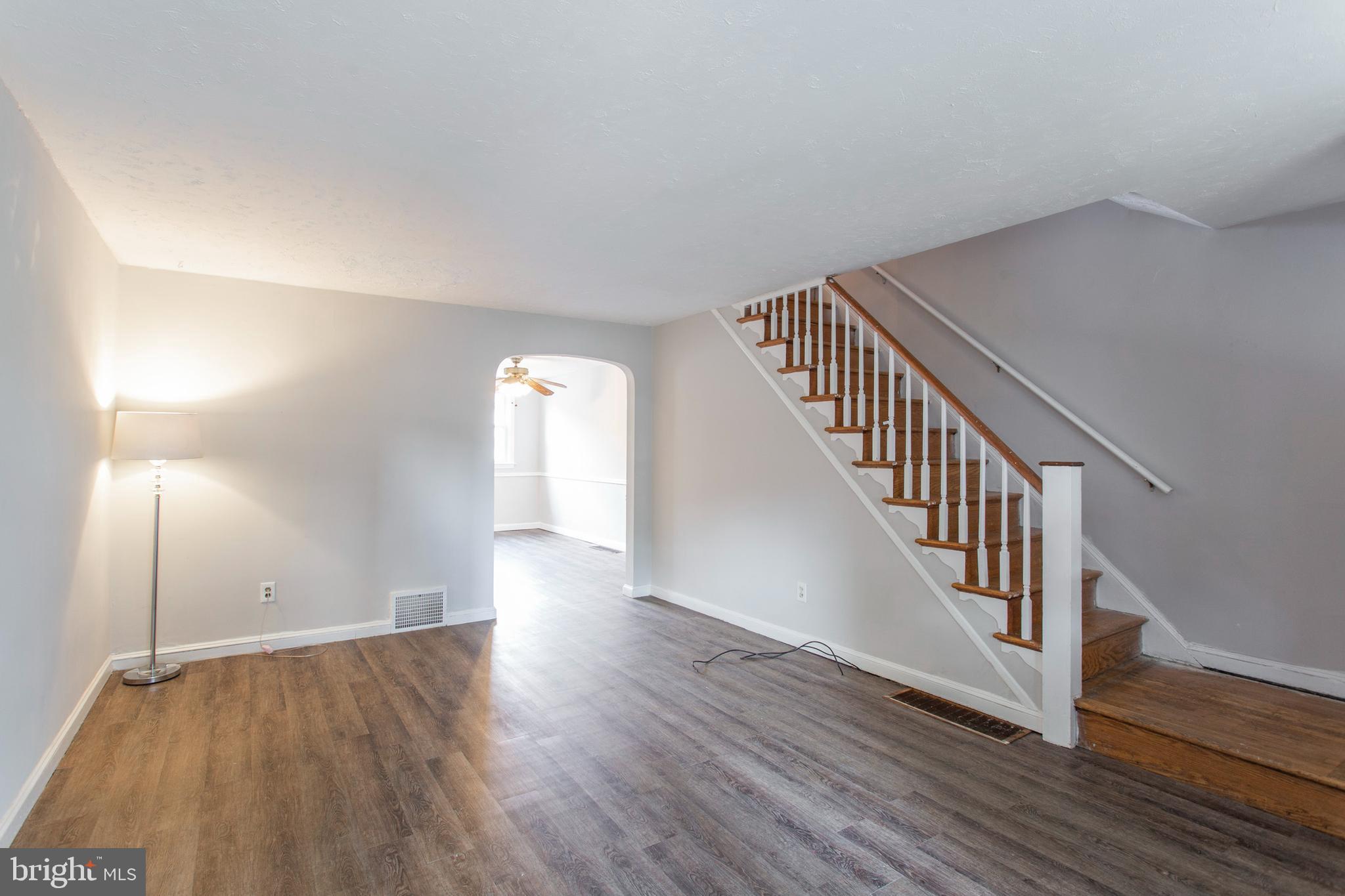 1207 Edgehill Road Darby, PA 19023 - Photo 5 of 31 Gallery Image 5