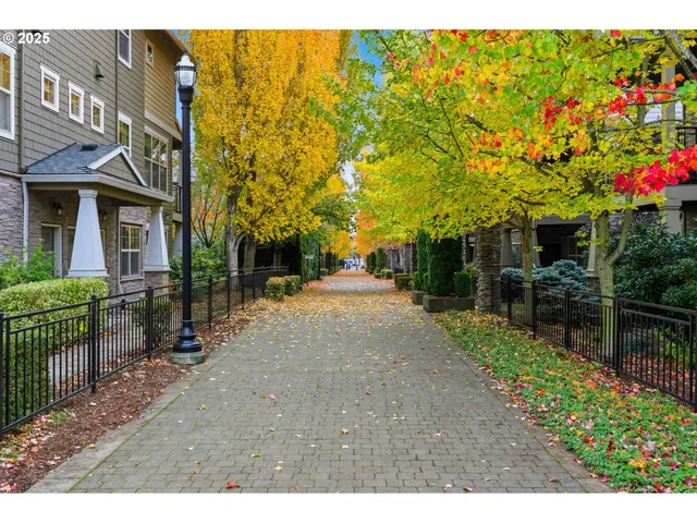 $360,000 | 674 Northeast Newstead Lane, Hillsboro, OR 97006