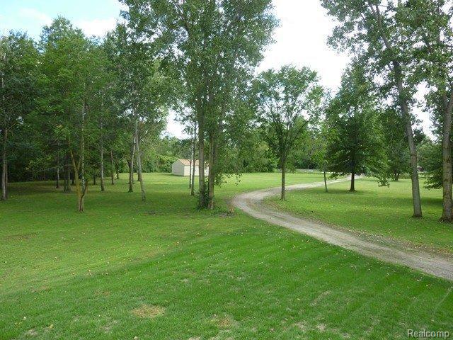 41900 Willow Road New Boston, MI 48164 - Photo 2 of 16 Maxwell and Sumpter 028 (Copy)